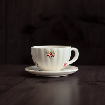 Red Roses Latte Cup