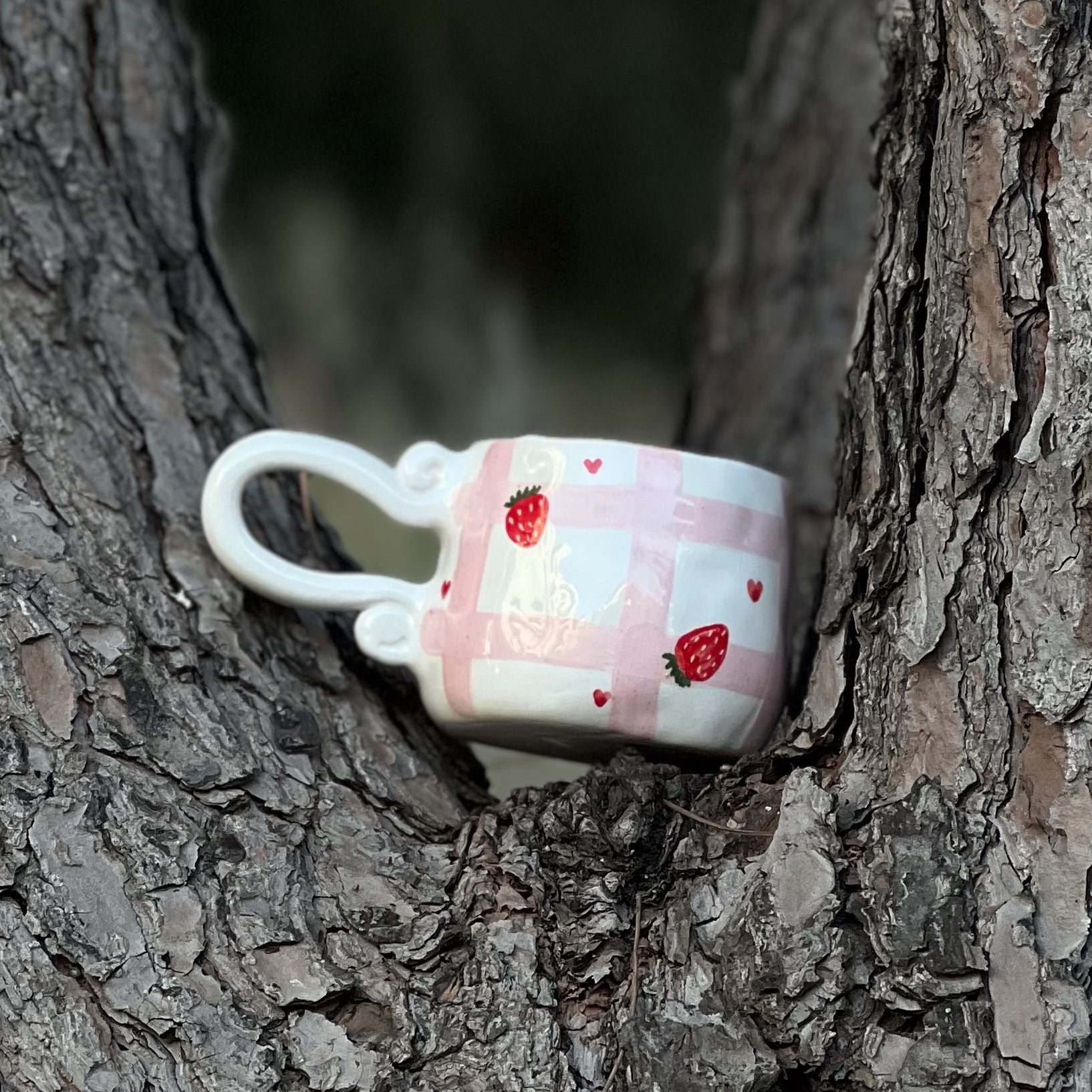 Strawberries Love Mug