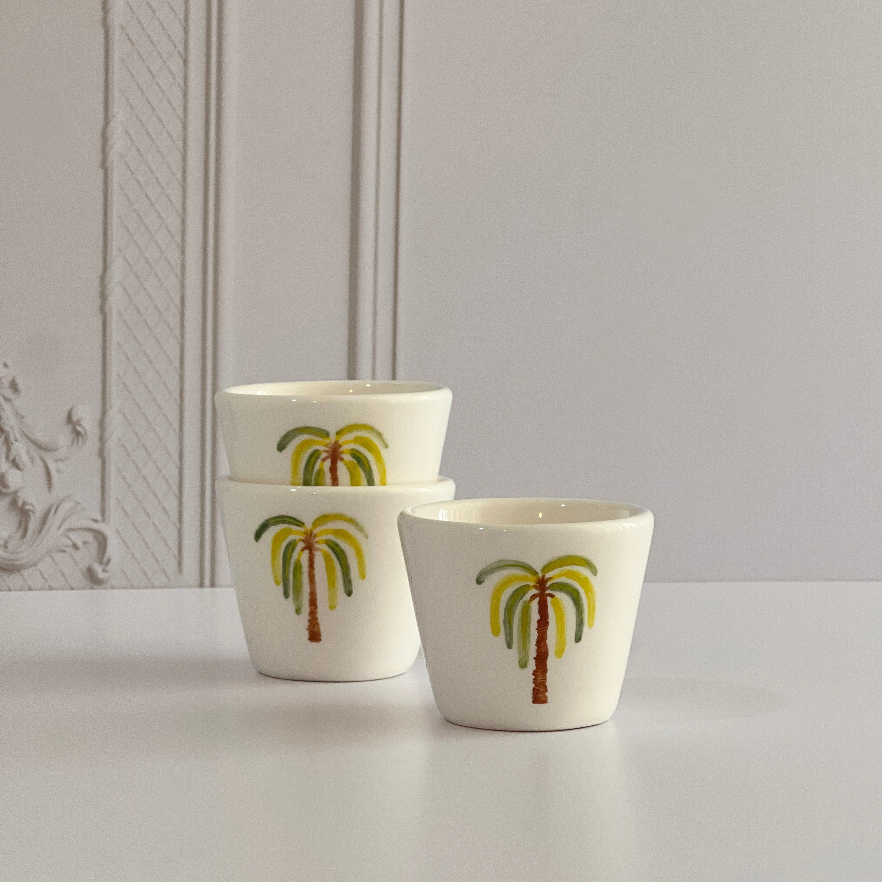Palm coffee cup